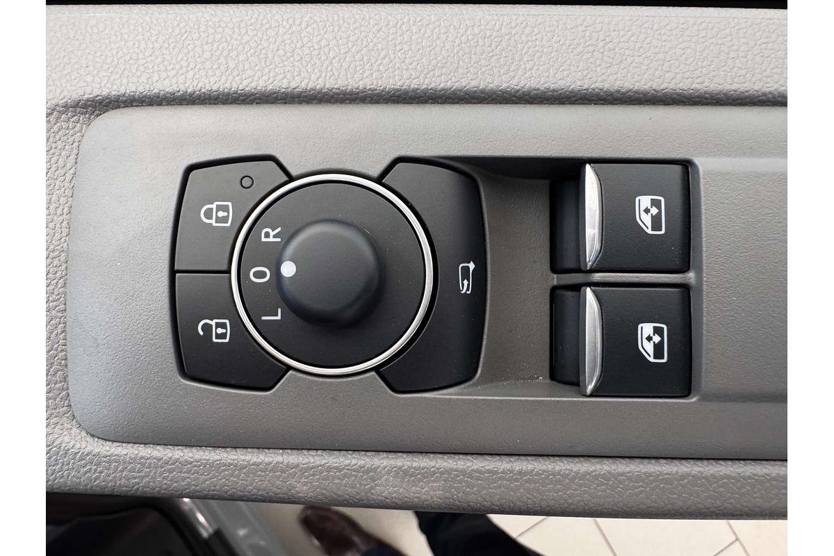 2025 Volkswagen Transporter TDI 125kW NSN SWB Low Roof