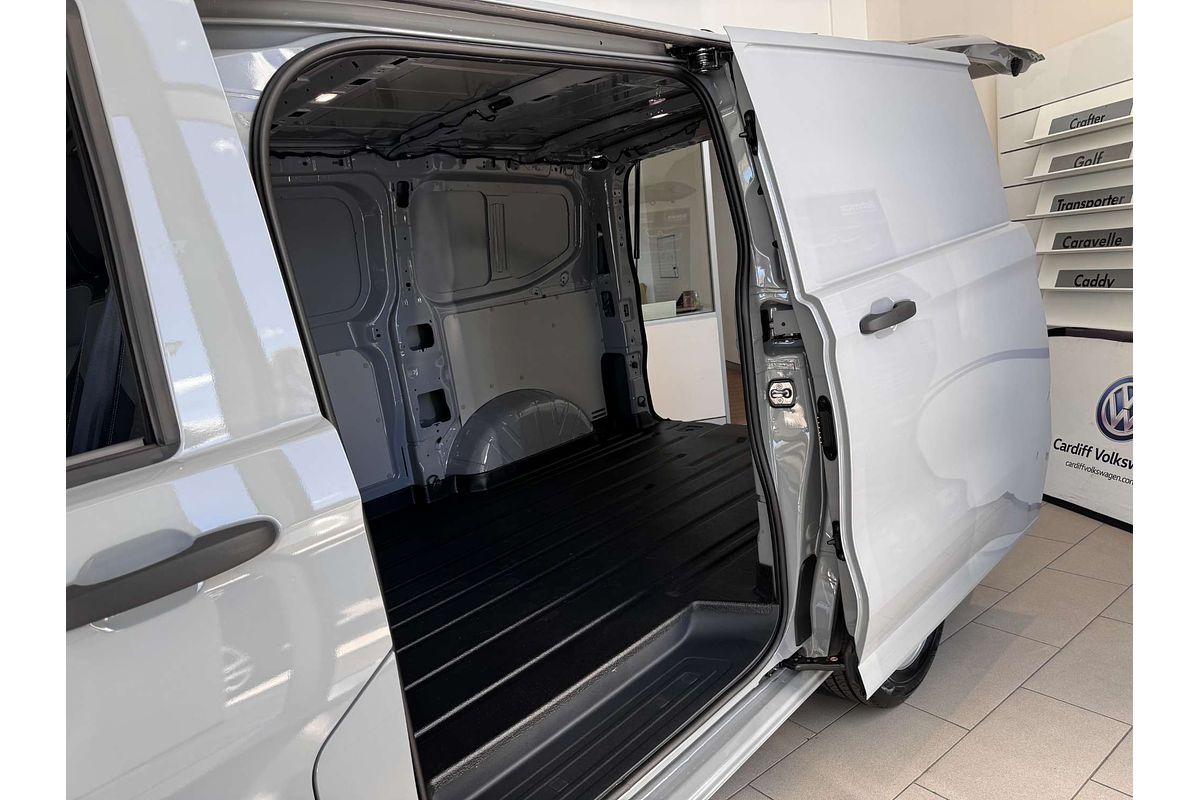 2025 Volkswagen Transporter TDI 125kW NSN SWB Low Roof