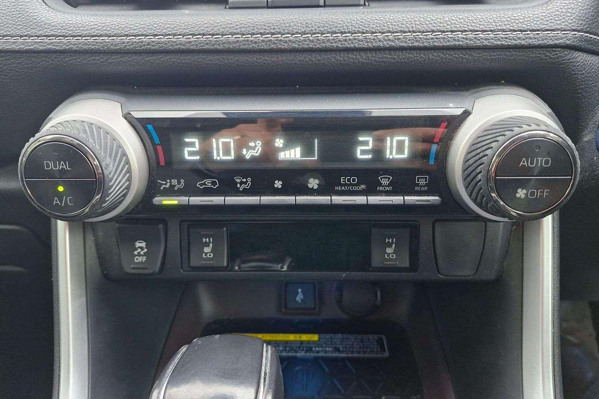 2020 Toyota RAV4 Cruiser AXAH54R