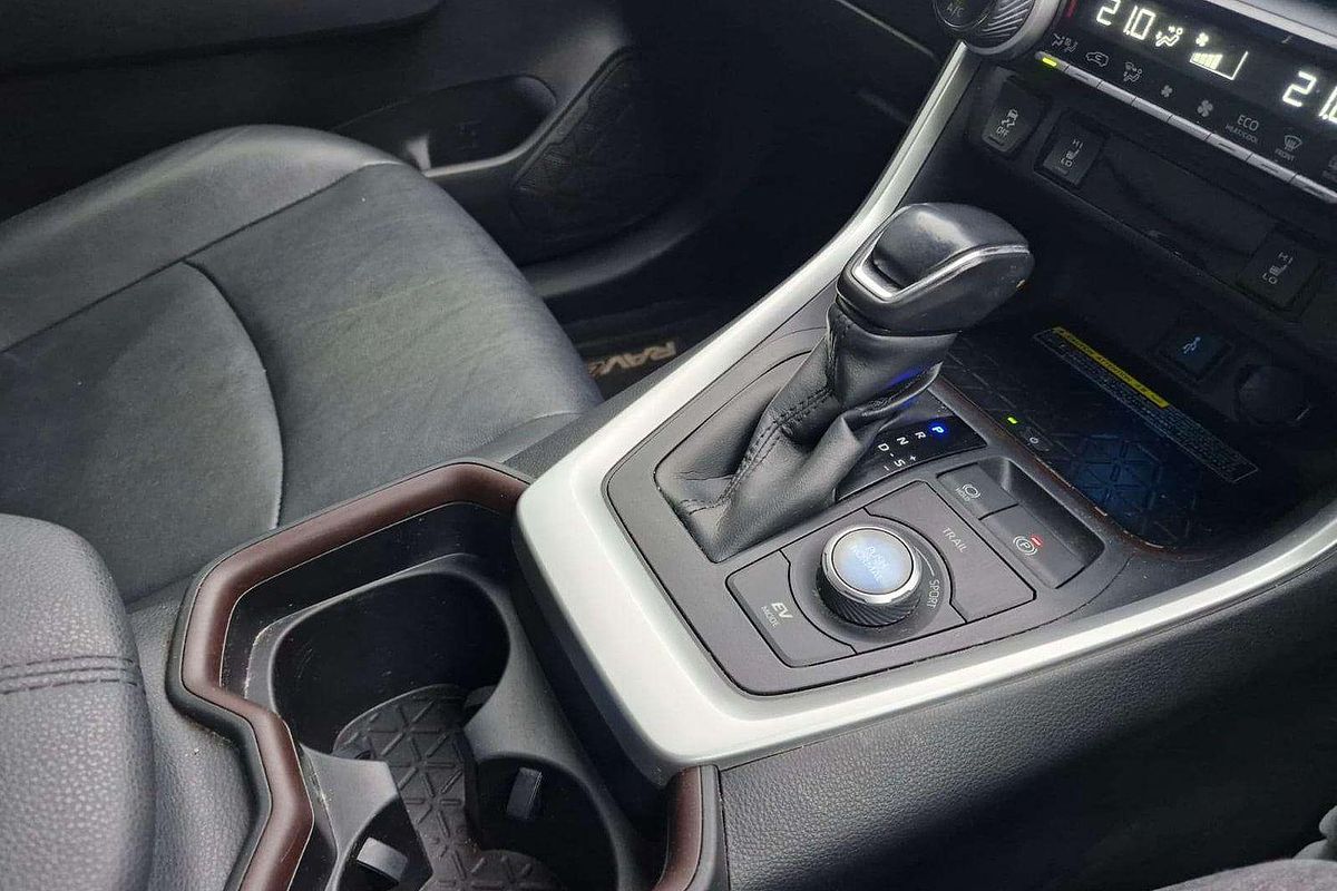 2020 Toyota RAV4 Cruiser AXAH54R