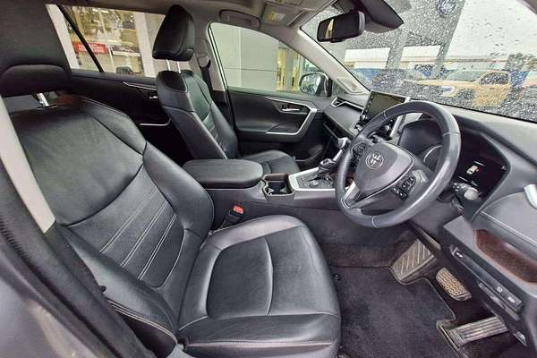 2020 Toyota RAV4 Cruiser AXAH54R