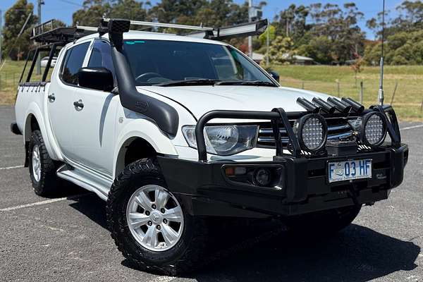 2015 Mitsubishi Triton GLX MN 4X4