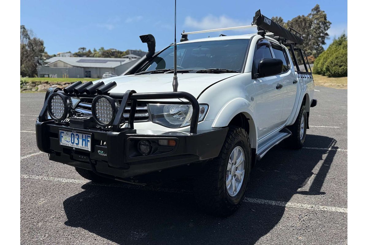 2015 Mitsubishi Triton GLX MN 4X4