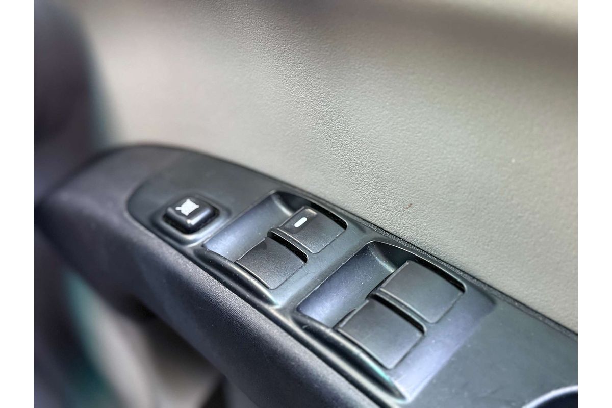 2015 Mitsubishi Triton GLX MN 4X4