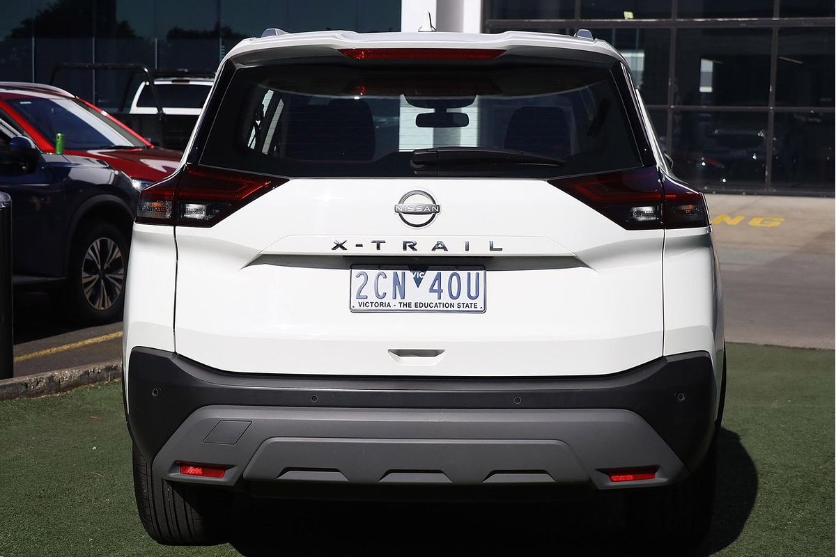 2025 Nissan X-TRAIL ST T33