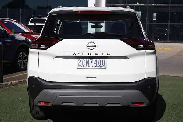 2025 Nissan X-TRAIL ST T33