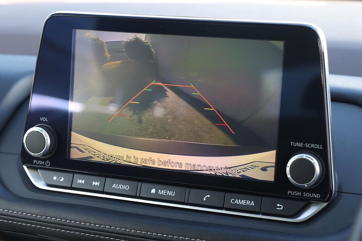 2025 Nissan X-TRAIL ST T33