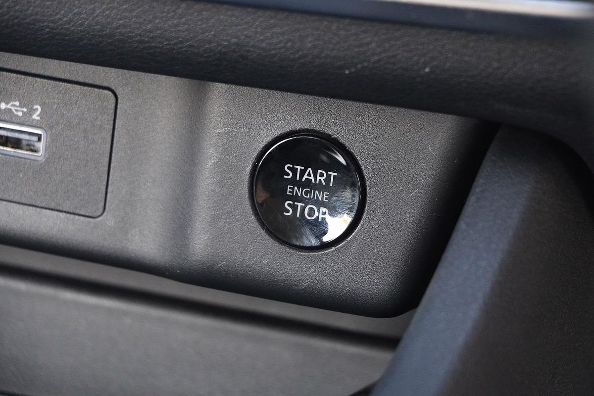 2025 Nissan X-TRAIL ST T33