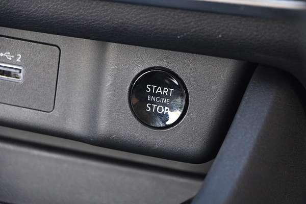 2025 Nissan X-TRAIL ST T33