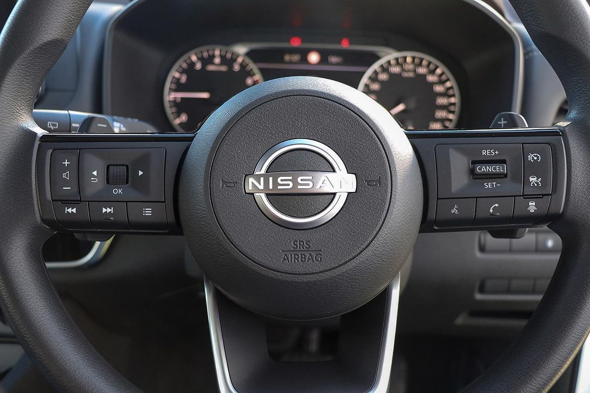 2025 Nissan X-TRAIL ST T33