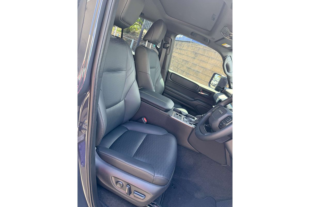 2025 Toyota Landcruiser Prado Altitude GDJ251R