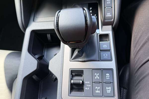 2025 Toyota Landcruiser Prado Altitude GDJ251R