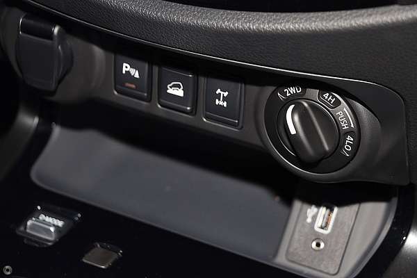 2025 Nissan Navara PRO-4X Warrior D23 4X4