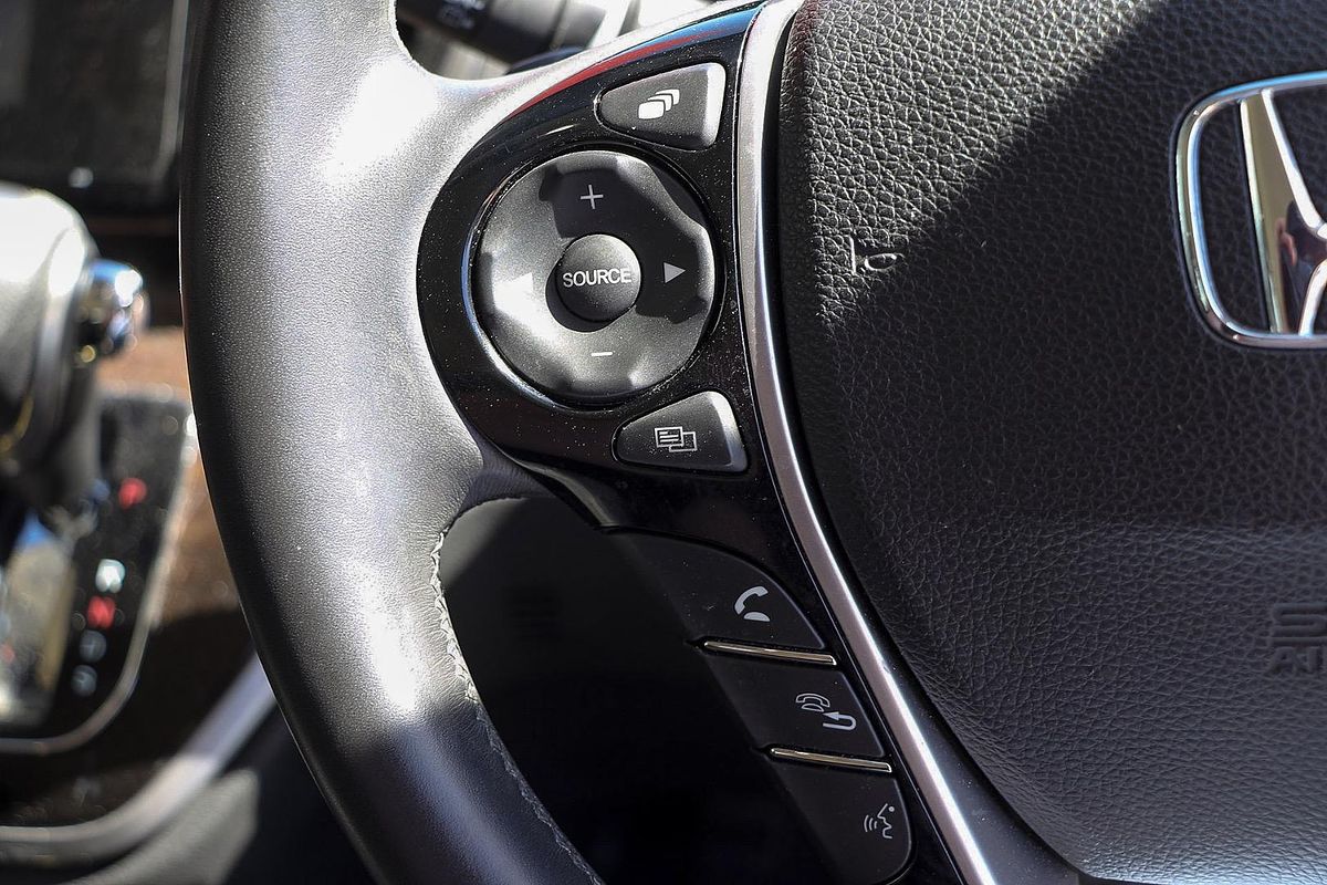 2016 Honda Odyssey VTi 5th Gen