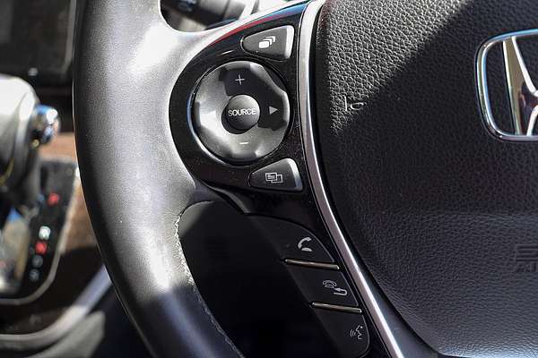 2016 Honda Odyssey VTi 5th Gen