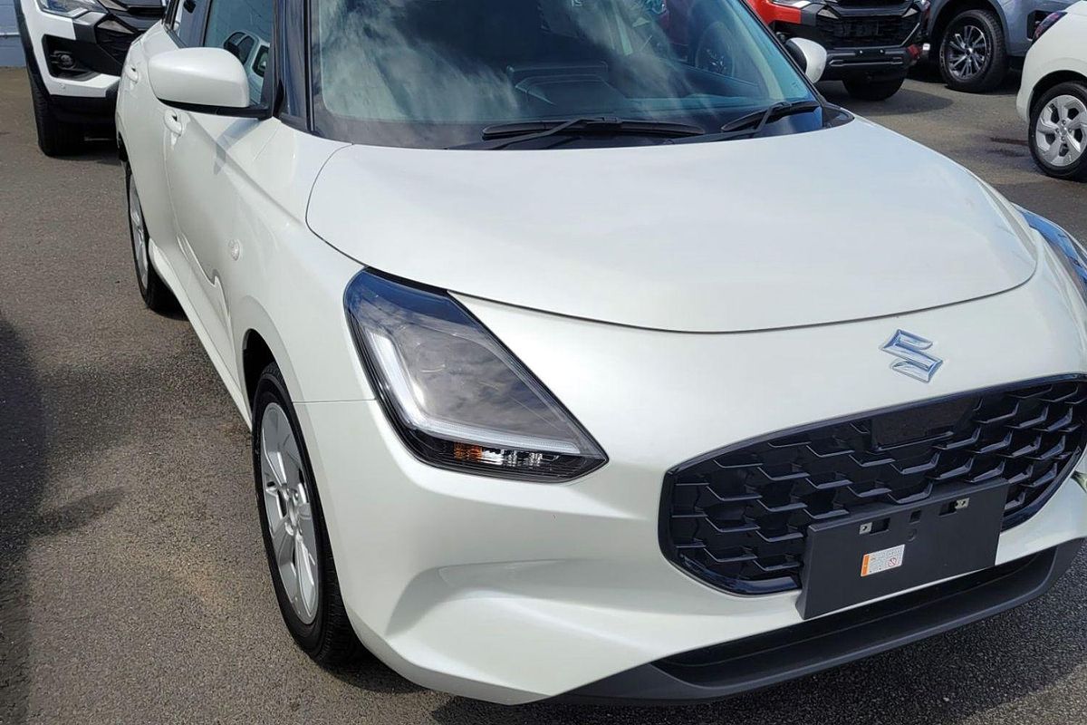 2024 Suzuki Swift Hybrid Plus UZ