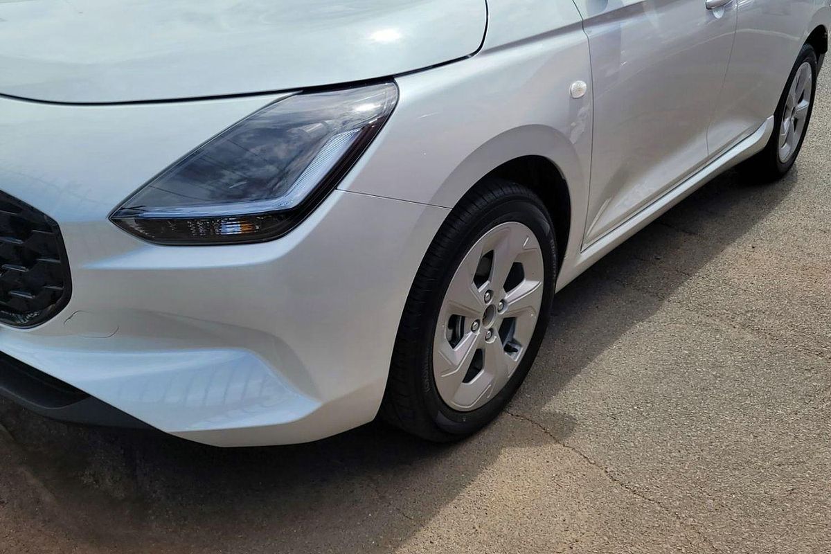 2024 Suzuki Swift Hybrid Plus UZ