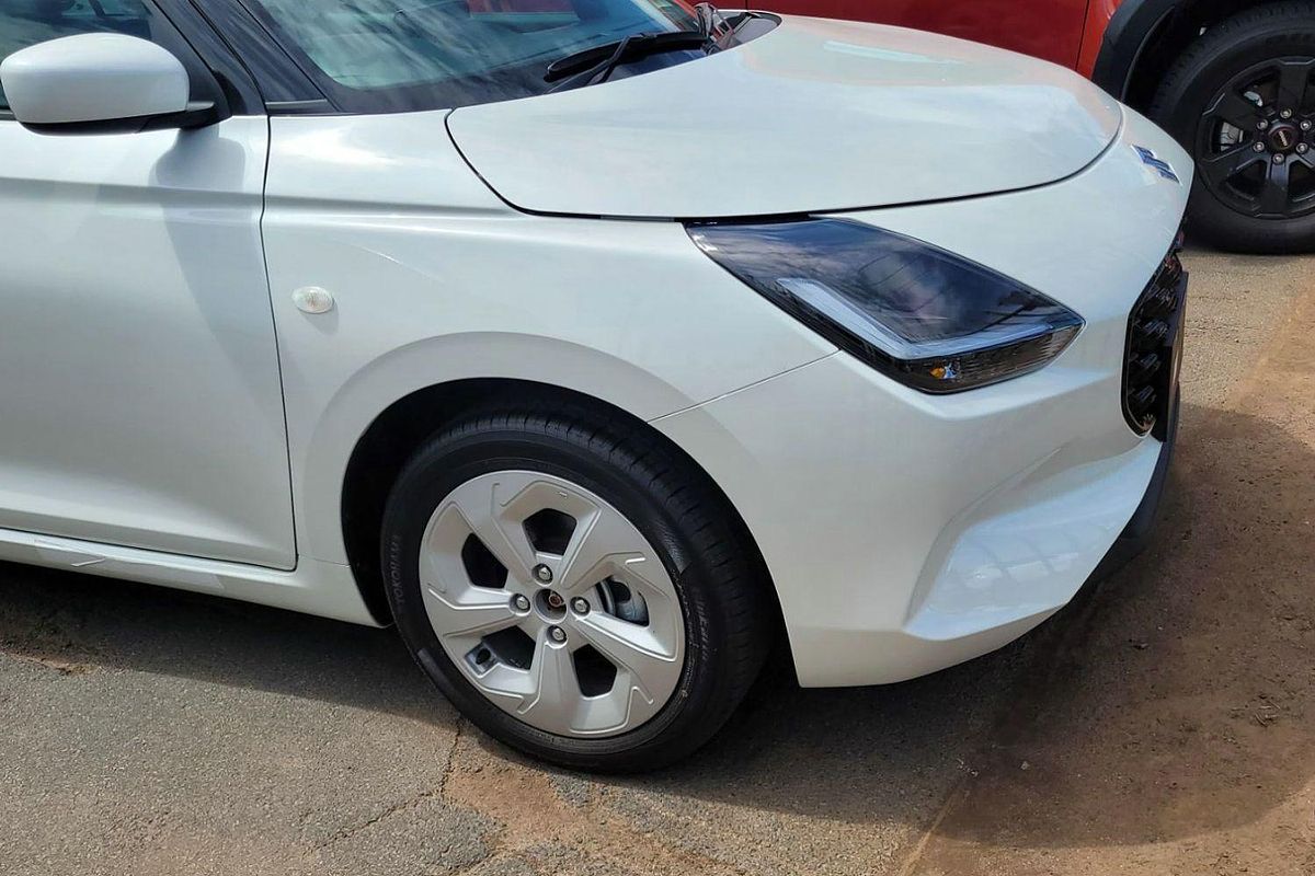 2024 Suzuki Swift Hybrid Plus UZ