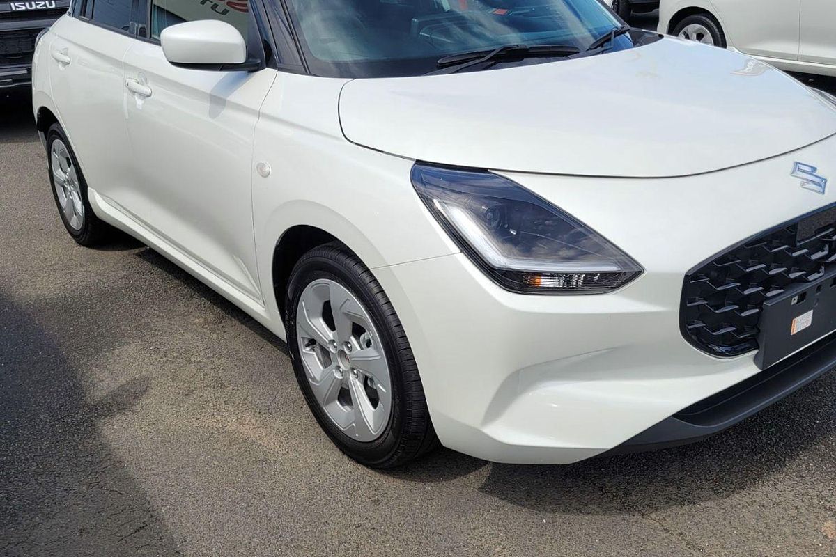 2024 Suzuki Swift Hybrid Plus UZ
