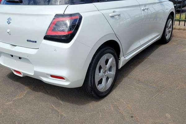 2024 Suzuki Swift Hybrid Plus UZ