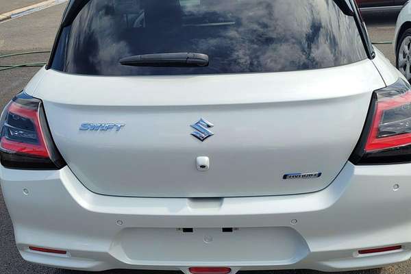 2024 Suzuki Swift Hybrid Plus UZ