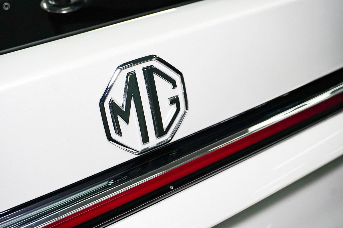 2025 MG HS Super Hybrid Excite AS33P