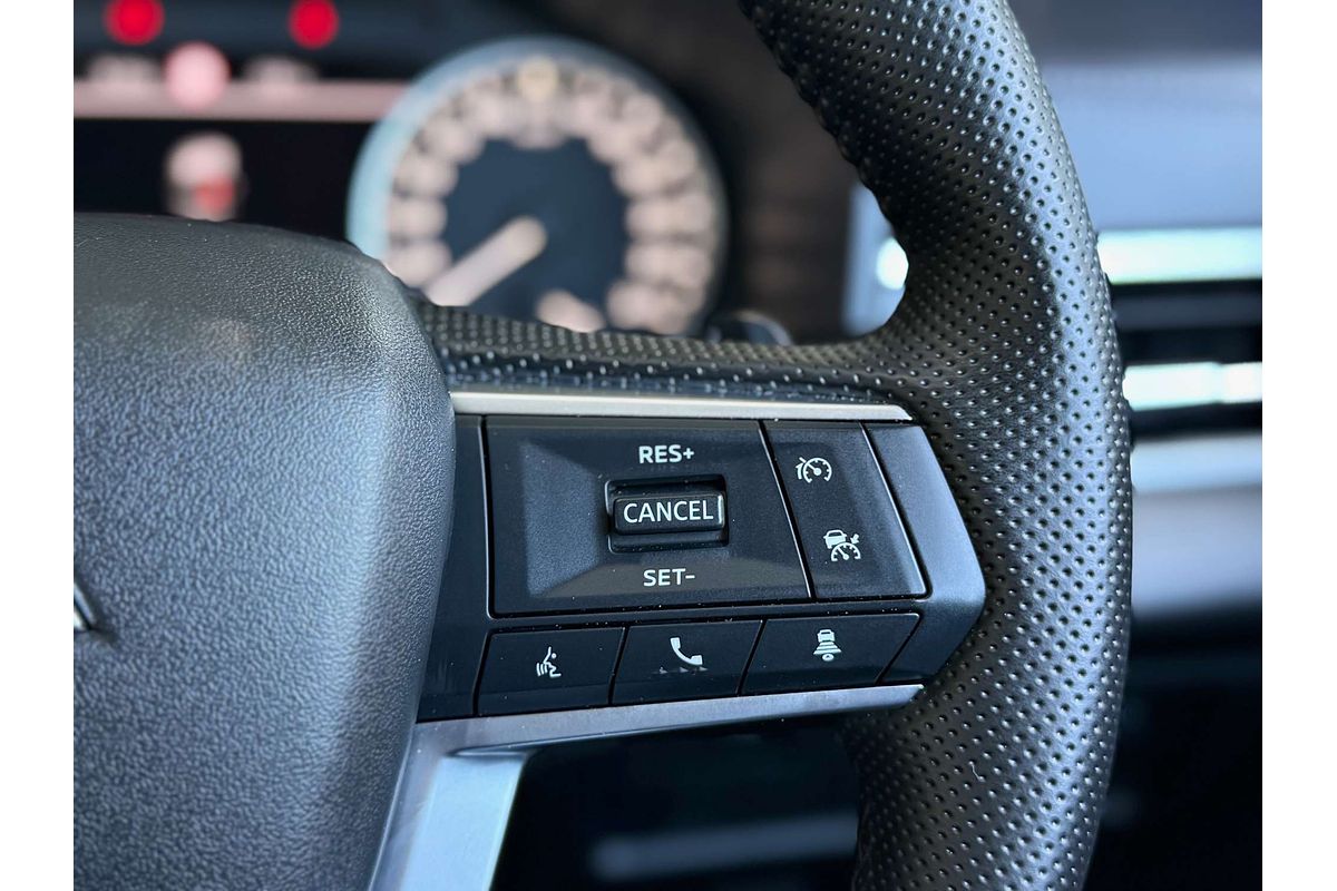 2025 Mitsubishi Outlander LS ZM