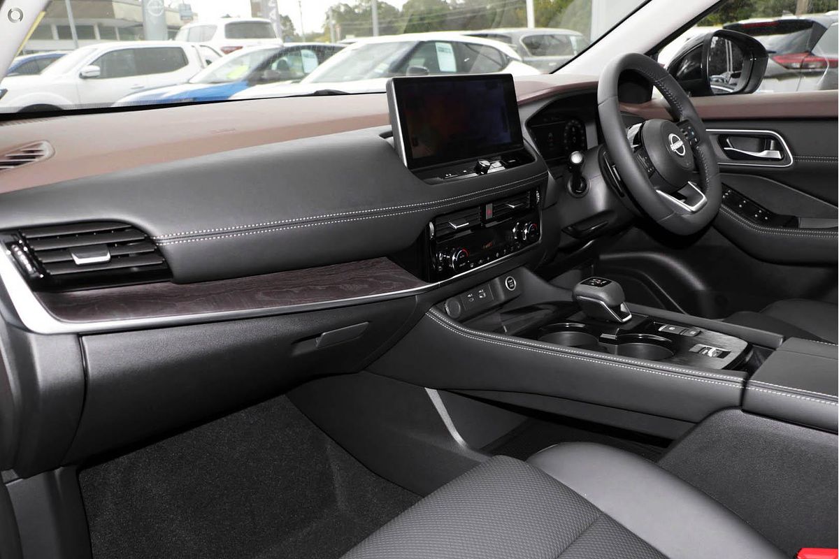 2025 Nissan X-TRAIL N-TREK T33