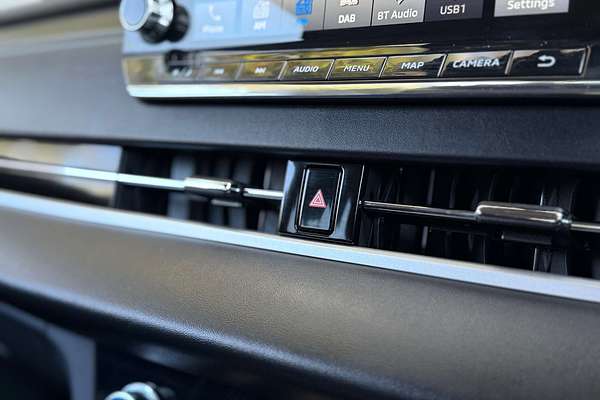 2025 Mitsubishi Outlander LS ZM