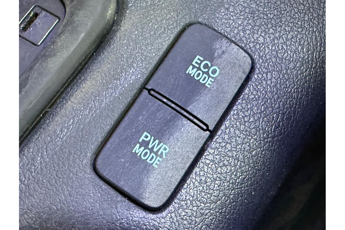 2020 Toyota Hilux SR GUN126R 4X4