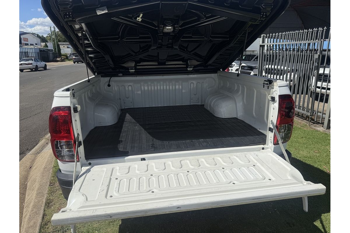 2017 Toyota Hilux Workmate GUN122R Rear Wheel Drive