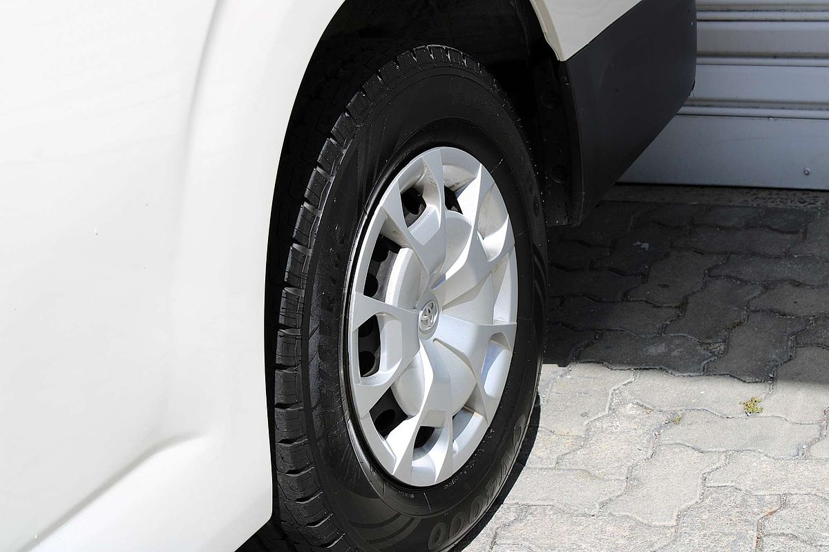 2021 Toyota Hiace Commuter GDH322R ELWB High Roof