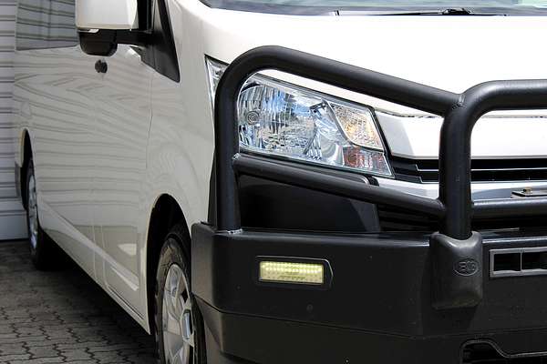 2021 Toyota Hiace Commuter GDH322R ELWB High Roof