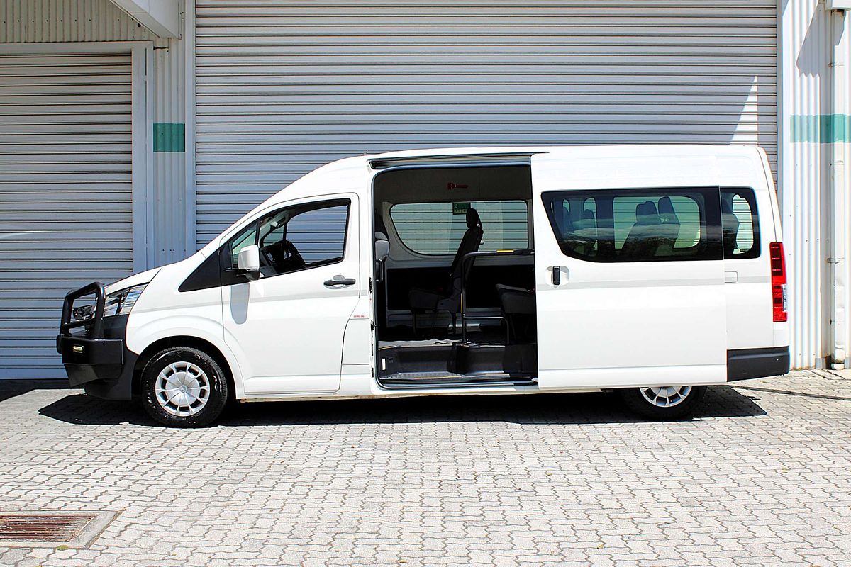 2021 Toyota Hiace Commuter GDH322R ELWB High Roof
