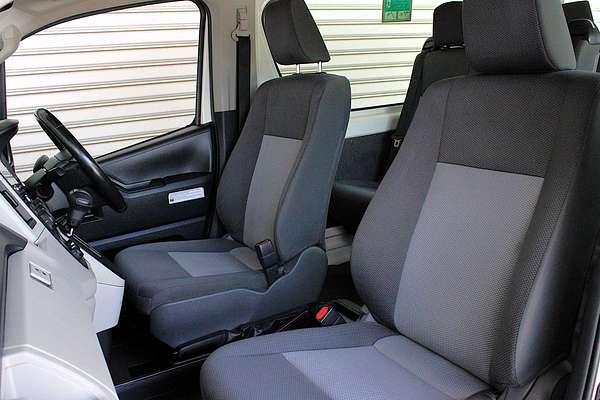 2021 Toyota Hiace Commuter GDH322R ELWB High Roof
