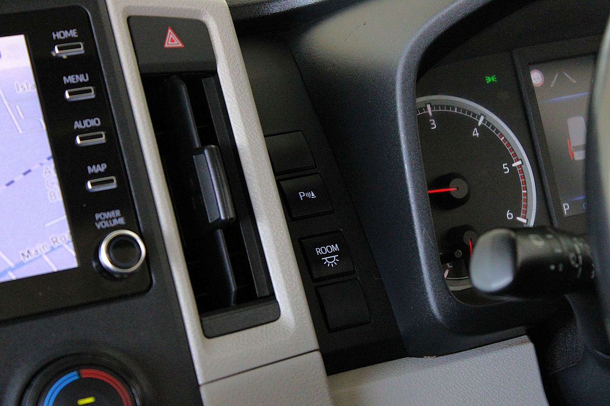 2021 Toyota Hiace Commuter GDH322R ELWB High Roof