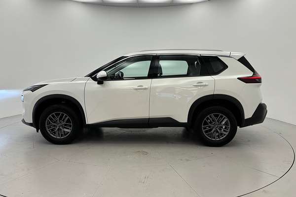 2025 Nissan X-TRAIL ST T33