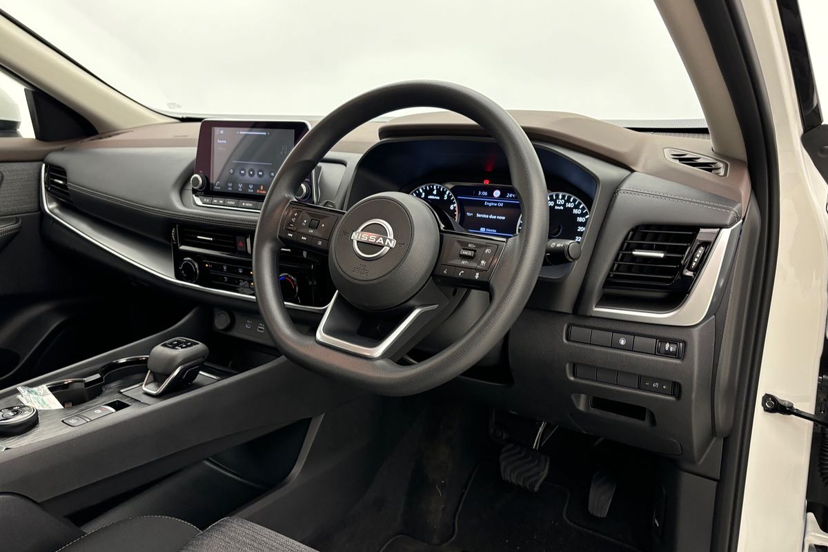 2025 Nissan X-TRAIL ST T33