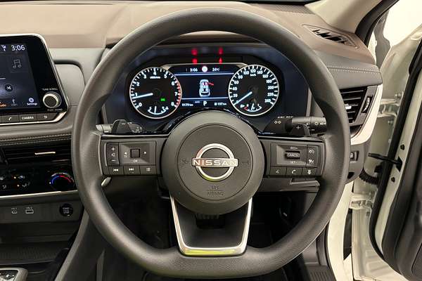 2025 Nissan X-TRAIL ST T33