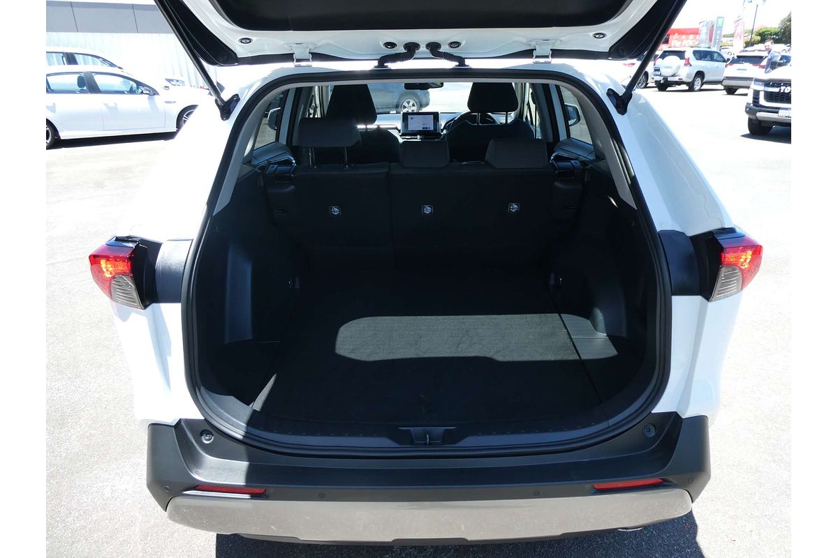 2025 Toyota RAV4 GXL AXAH52R