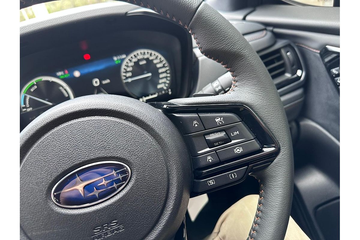 2025 Subaru Forester Hybrid Touring S6