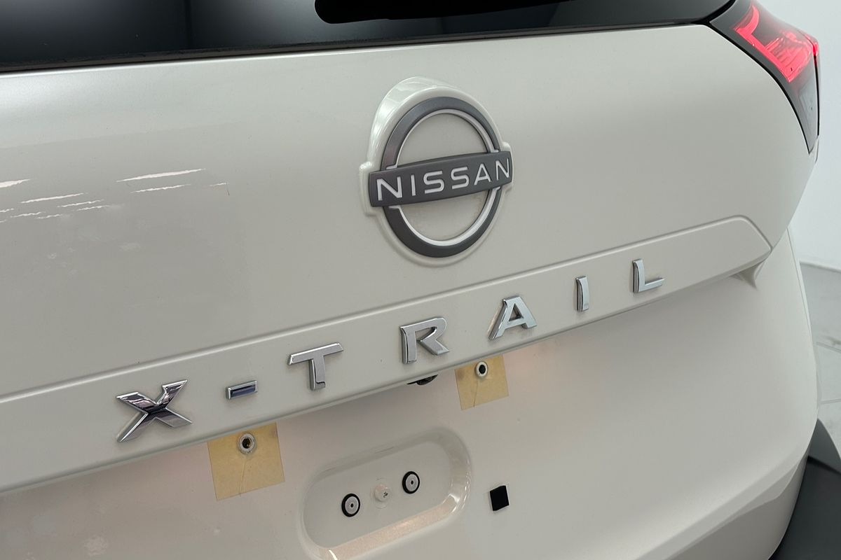 2024 Nissan X-TRAIL ST-L T33
