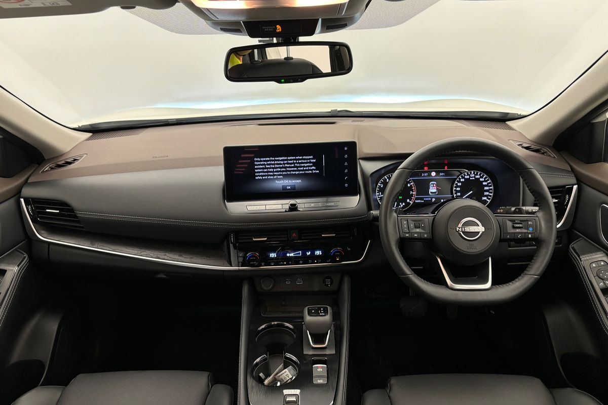 2024 Nissan X-TRAIL ST-L T33