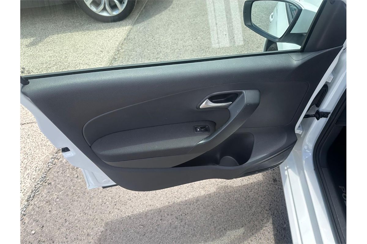 2015 Volkswagen Polo 66TSI Trendline 6R