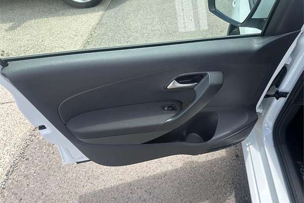 2015 Volkswagen Polo 66TSI Trendline 6R