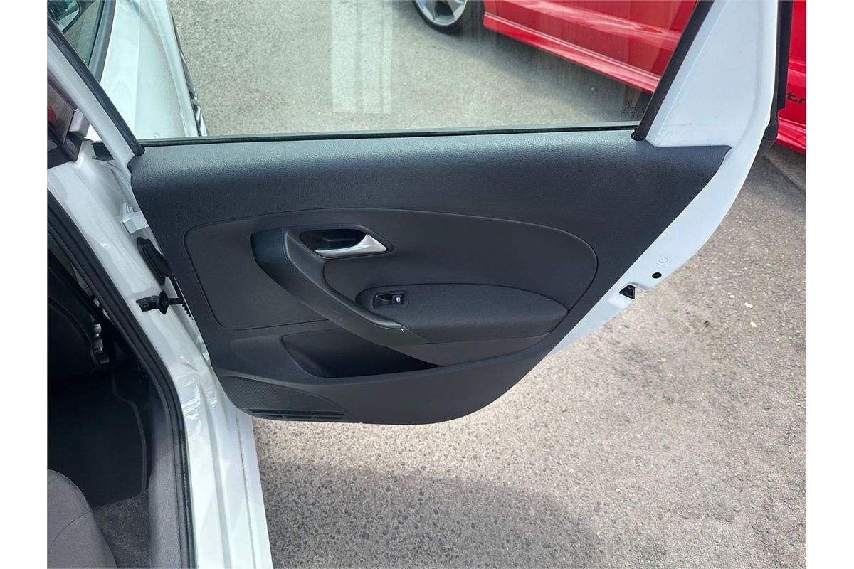 2015 Volkswagen Polo 66TSI Trendline 6R