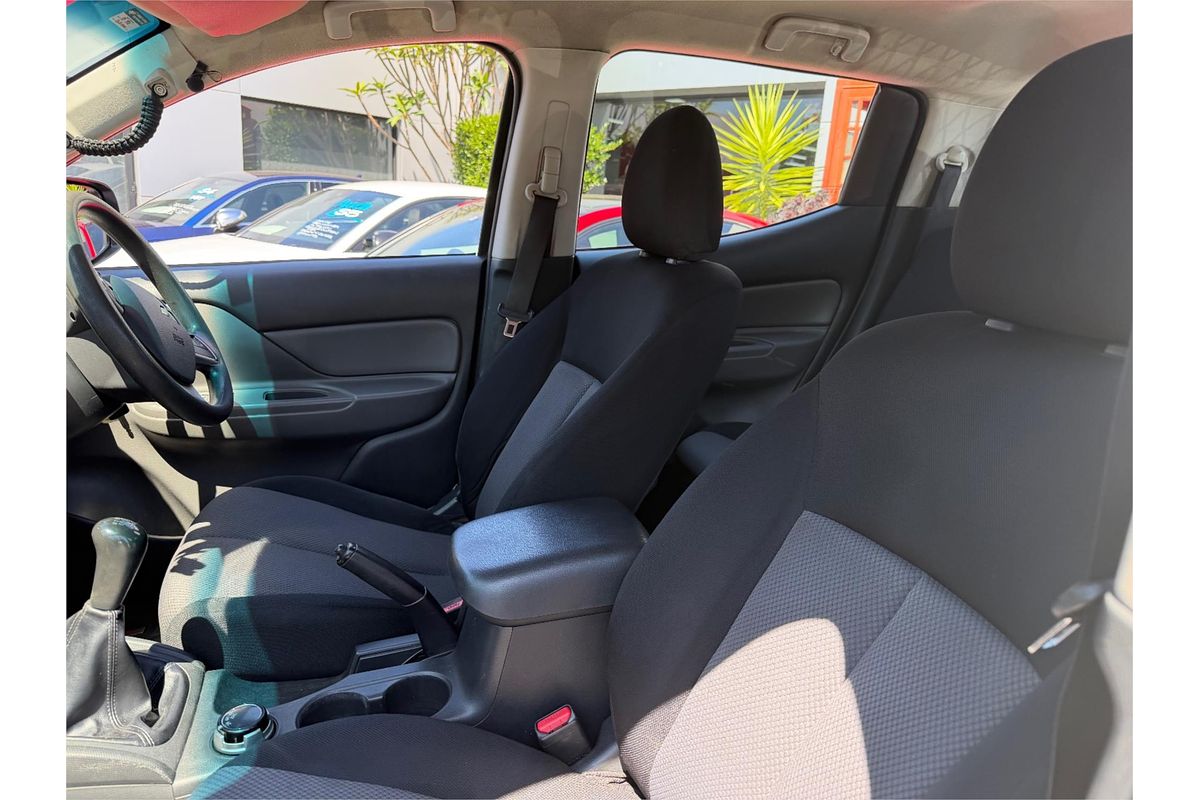 2017 Mitsubishi Triton GLX+ MQ 4X4