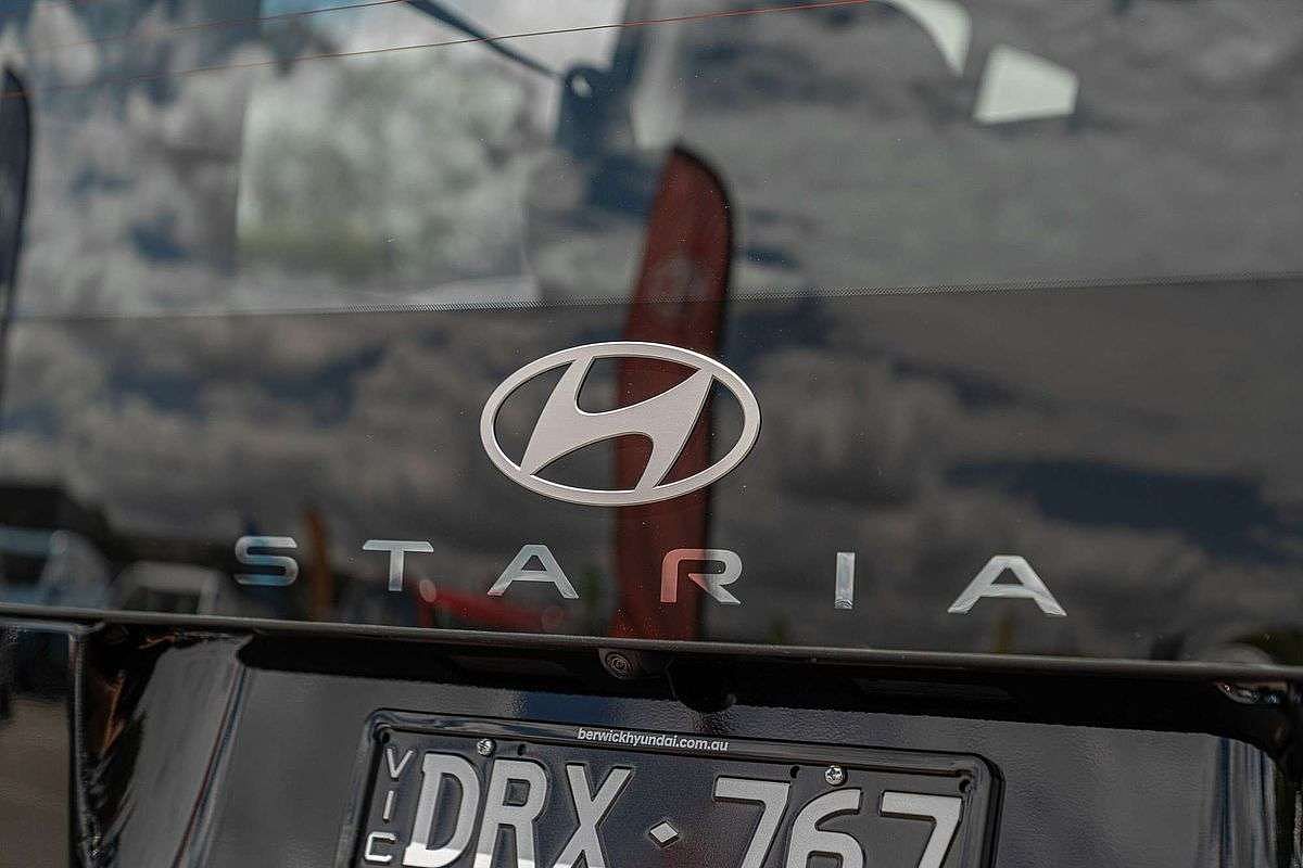 2025 Hyundai STARIA Highlander US4.V3