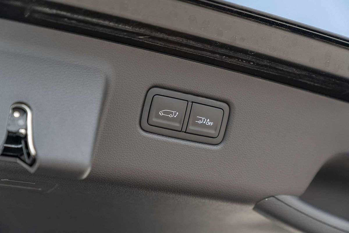 2025 Hyundai STARIA Highlander US4.V3