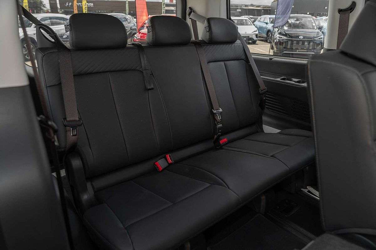 2025 Hyundai STARIA Highlander US4.V3